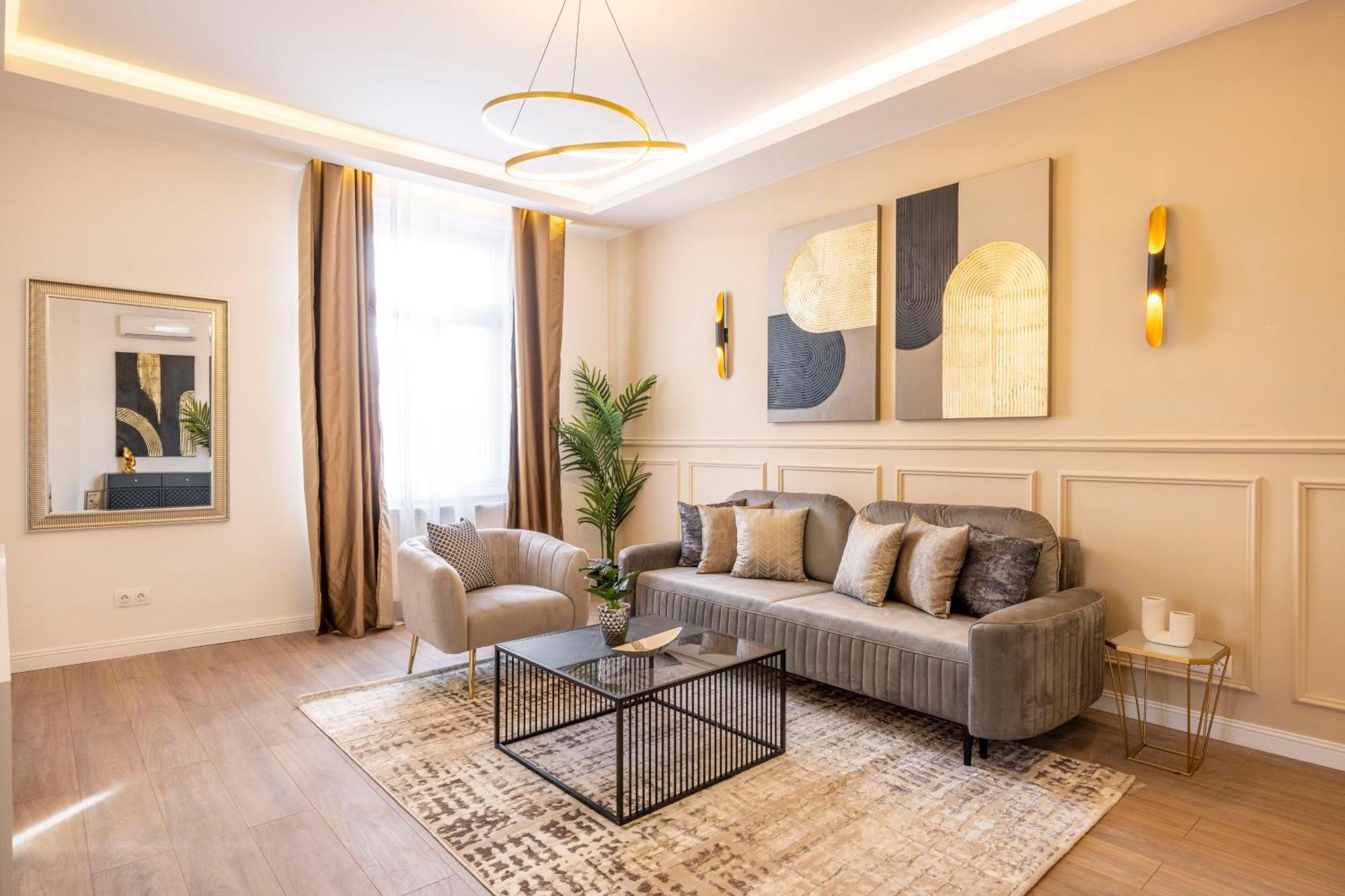 Luxury & Classy Central Apartment With 3Bedrm, 2Bathrm Budapeste Exterior foto